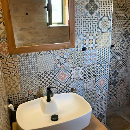 Pietraviti Villa Tsoukaládhes